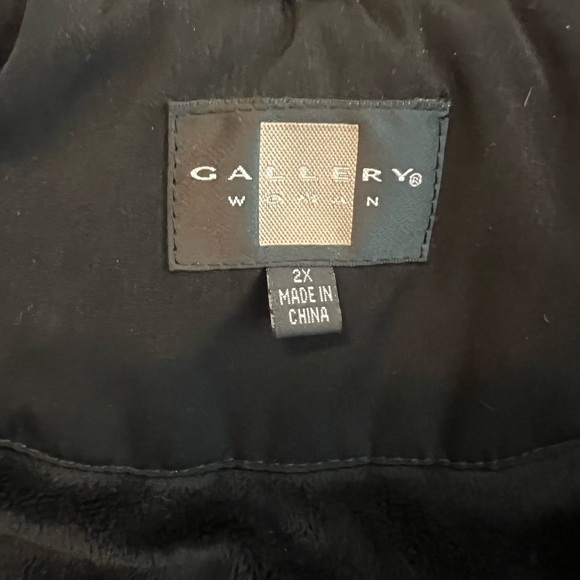 Gallery plus size 2x Black Puffer Coat with faux Fur trim on Hood - Picture 10 of 16